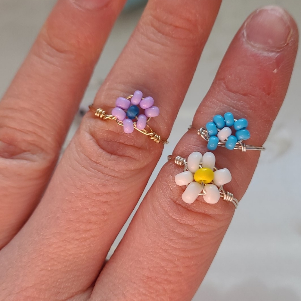 Assorted flower rings